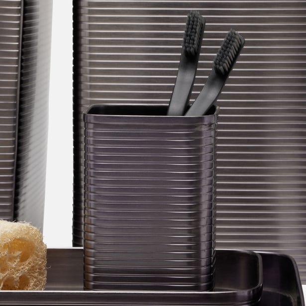 The Luxe™ Adelaide Brush Holder 3