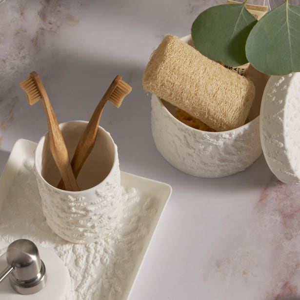 The Luxe™ Alanya Brush Holder 4