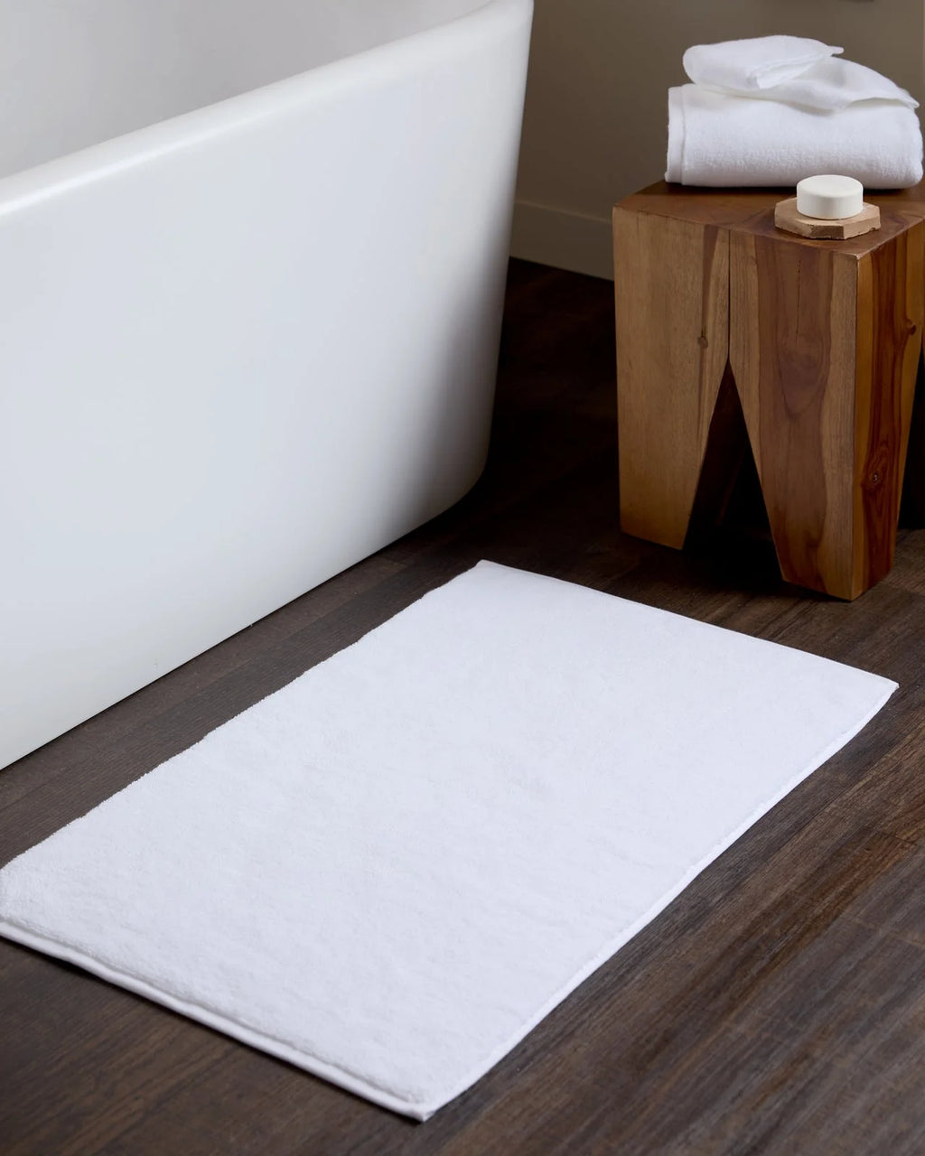 The Luxe™ Organic Plush Tub Mat 2
